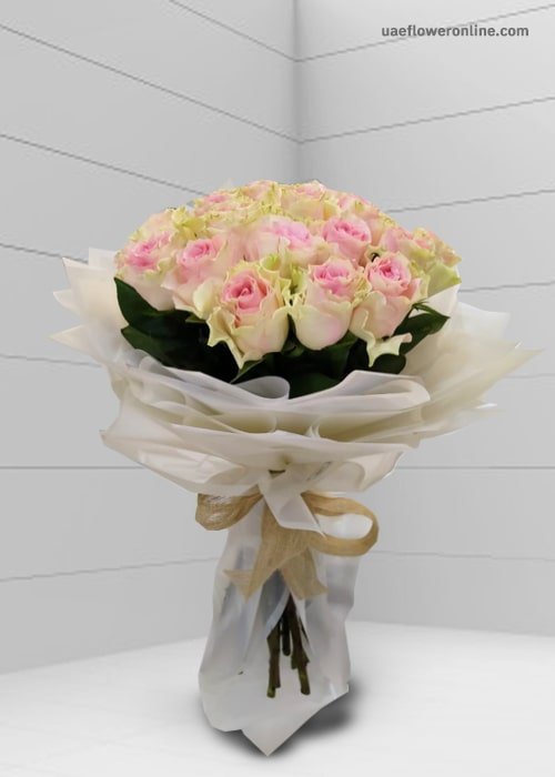 Lovely Rosa Double Delight 15 Stem