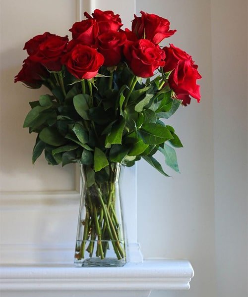 24 Red Rose With A Glass Vase