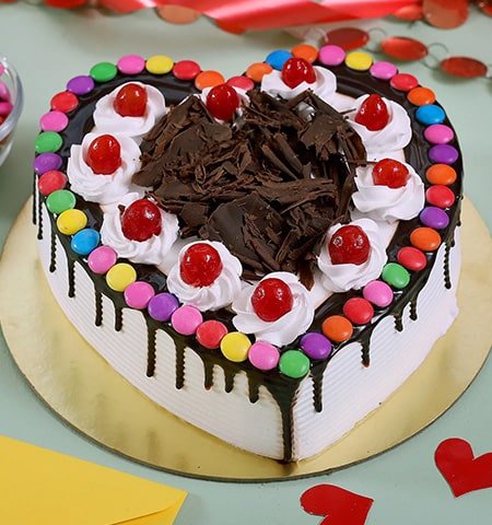 Black Forest Gems Decorated Heart Cake Half Kg