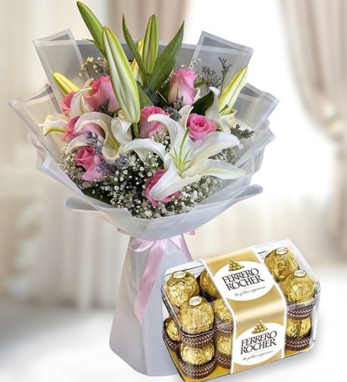 Bewitching Mix Lily Bouquet