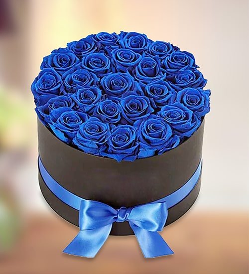 Agreeable Blue Rose Box Arrangement