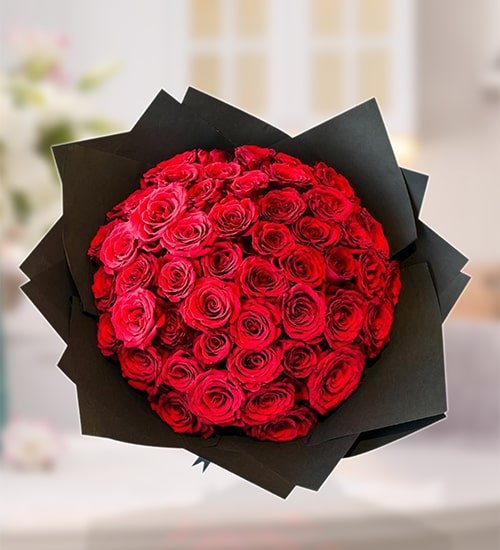 Graceful Red Roses Bouquet
