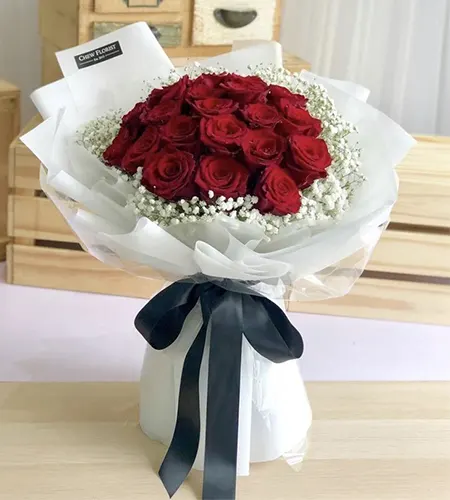 Eternal Love: 25 Red Roses Valentine's Bouquet