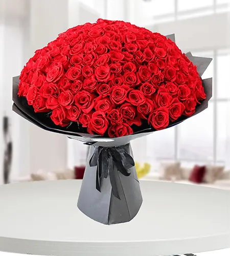 200 Red Rose Valentine Bouquet – Timeless Love