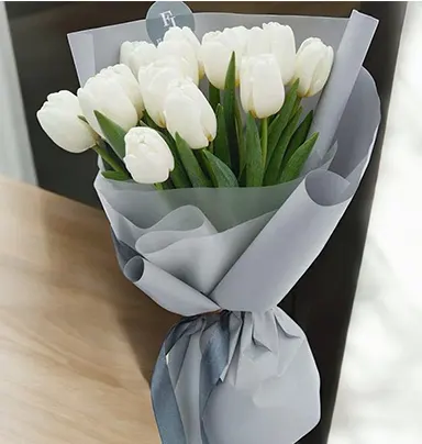 20 Tulip White Bouquet