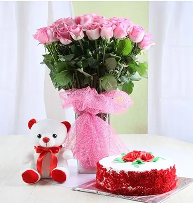 Red Velvet Cake With Pink Rose