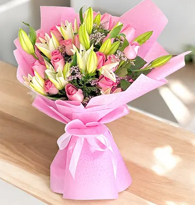 Pink Roses & White Lilies Bouquet – Grace i...