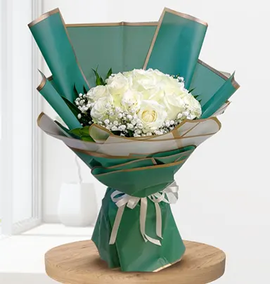 12 White Rose Bouquet
