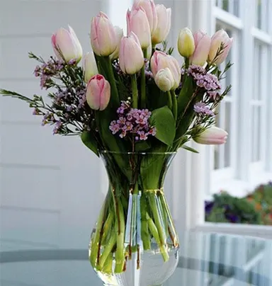 15 Pink Tulip With Glass Vase