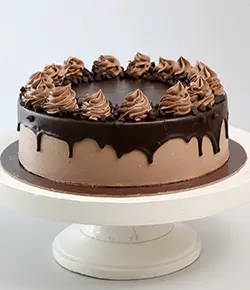 Cream Drop Chocolate Cake...