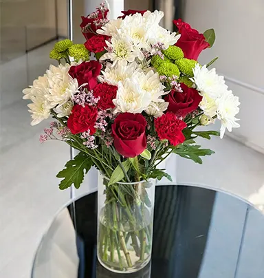 Roses & Chrysanthemum Vase – A Bold Bloomin...