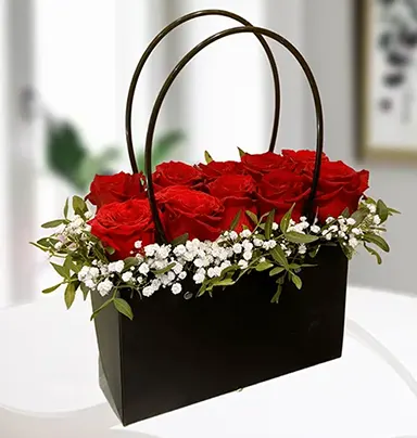 Symmetrical Red Roses Bag...