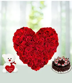 Graceful Heart Shape Roses With Cake And Tedd...