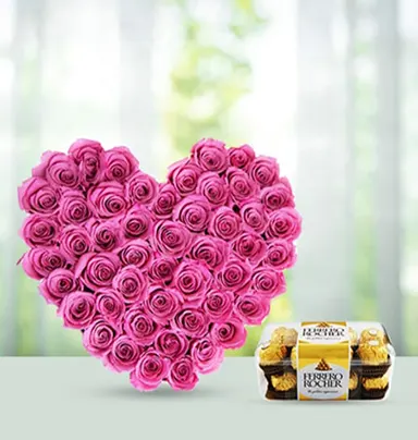Dazzling Pink Roses Heart Shape Arrangement W...