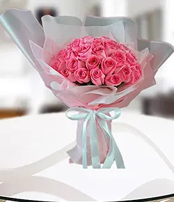 Charming 15 Pink Roses Bouquet
