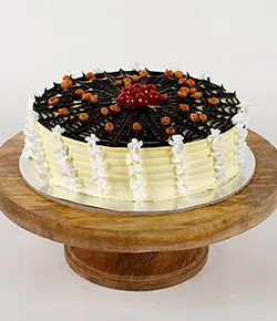 Choco Spiral Cream Pineapple Cake- Half Kg