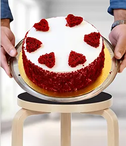 Divine Delight: 1kg Red V...