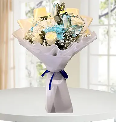 Adorable Mix White Roses Bouquet