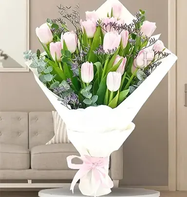 Vibrant Bouquet of 15 Tulips - Fresh Flower D...
