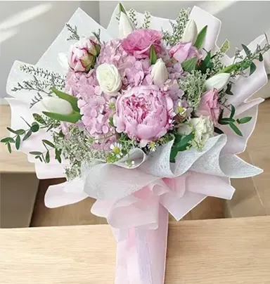 Peony Beauty Bouquet - A Stunning Mix of Eleg...