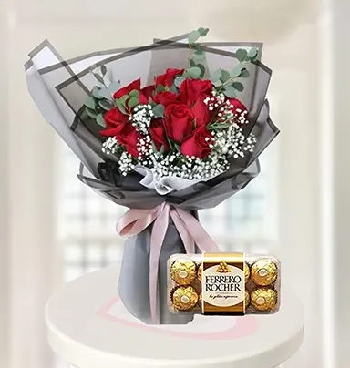 15 Red Roses Valentine...